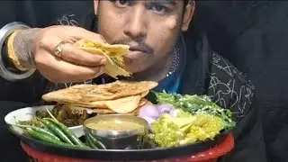 Eating Mukbang: Paratha + Mug Dal + Boiled Mustard Leaf 🌿 + Boiled Brokoli + Onion 