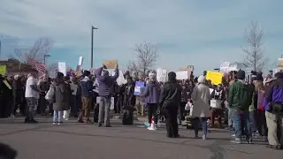 Hundreds protest outside ICE office in Centennial following controversial federal agent shootings