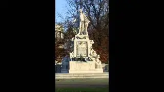 Mozart  Statue, Vienna 2011