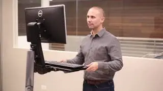 Gestion des c&acirc;bles de la plateforme de travail Assis-Debout Easy Glide&trade; de Fellowes