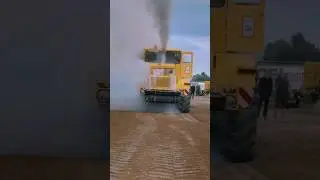 K700 Full Engine Damage #k700 #engine #treckertreck #traktor #agriculture #farming #lpg_ostharz