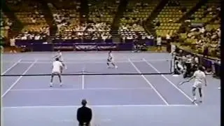 Sampras & Chang vs McEnroe & Patrick (Brothers) - SF Michelin 1988 - 01/07