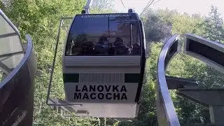 Lanovka k propasti Macocha k horn&iacute;mu můstku.