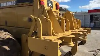 1994 John Deere 670B Motor Grader - AUCTION