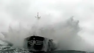 🌊 Ship vs Monster Waves | Extreme Ocean Power