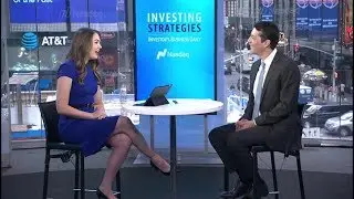Bullish Signal Shifts Market Tone Top Stocks Break Out