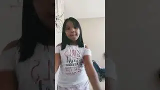 &ocirc; novinha &ocirc; novinha brota no baile do Pantanal vem para minha favela que s&oacute; cria de esperan&ccedil;a