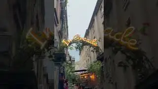 Острав шамянь строили Англичане, Французы.