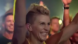 LES MILLS | BODYATTACK 100 | Lisa Osborne