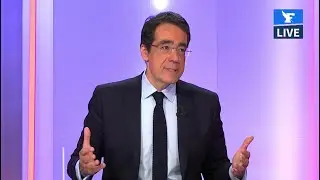 Darius Rochebin raconte les coulisses angoissantes de son interview avec un pr&eacute;sident iranien