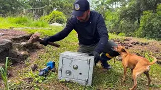 Ele encontrou cofre do tesouro afogado no lago
