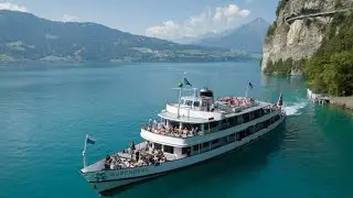 360VR Adventure: Arriving at Beatush&ouml;hlen Station on Thunersee