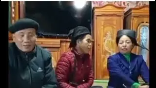 H&aacute;t sli mừng ng&agrave;y sinh nhật của d&acirc;n tộc n&ugrave;ng.