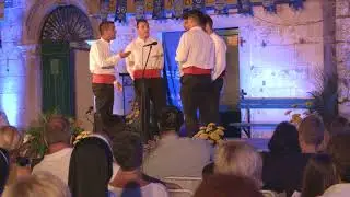 klapa Oneum - Omi&scaron;,  Nije ono jubav prava; Večer izvornih napjeva 2017.