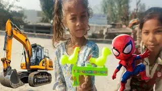 रॉकी जी का दो मुंह वाला खिलौना 🚂🛺🛴🦼🚒