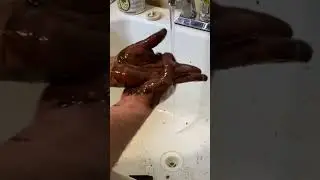 How to quickly wash oil based stain off hands