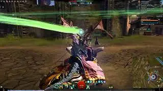 Guild Wars 2 - 2025 04 08 - Testing the of switch of my gloves to Soldiers stats from Celestial