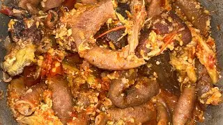 Cooking Tasty Naga Smoke Pork Innards || Pig Intestine Recipe