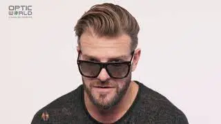 Kamar&aacute;s Iv&aacute;n l&aacute;t&aacute;svizsg&aacute;laton az Optic Worldben