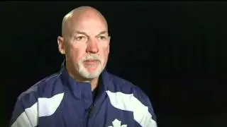 Dave Farrish of the Toronto Maple Leafs
