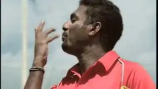KFC India Chicken Zinger Burger TV Commercial 2011 with Muttiah 'Murli' Muralitharan
