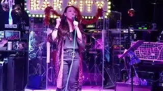 蔓珠莎華 Zita Tse 謝凱珊 至少還有你+你到底愛誰(合唱) Billy Henry Au 歐志明歌迷夜 Bar City 18/10/21