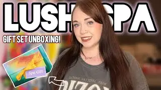 OPEN AN EARLY BIRTHDAY PRESENT WITH ME! | Lush Spa Gift Set!🧖&zwj;♀️