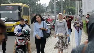 UAS VIDEOGRAFI-2017-KELAS B-LIVIA MARCELLA-KREATIF DI TENGAH SIBUKNYA METROPOLITAN