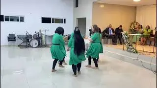 Entre elas 2025, passa unção.