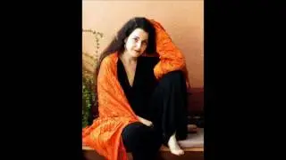 Eleni Bratsou / Anathema ton Aitio - Song of Lesvos, Greece