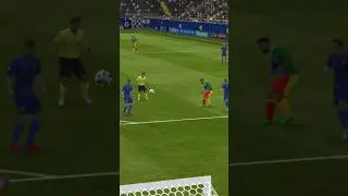 a great finnese shot by 98 rated Bruno Fernandes ⚽⚽🏟️ #shorts #fcmobile #football