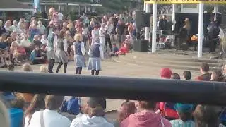 Broadstairs folkweek live