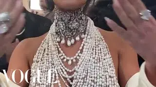 Kim Kardashian Arrives in 50,000 Pearls