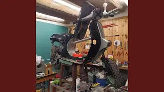Penga e la vespa cross