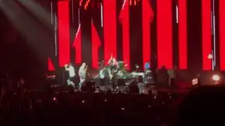 Babymetal & Red Hot Chili Peppers Manchester Arena - 14/12/16