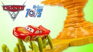 Disney Cars 3 Willy's Butte Transforming Track Set Lightning McQueen Smokey Toy Review Juguetes
