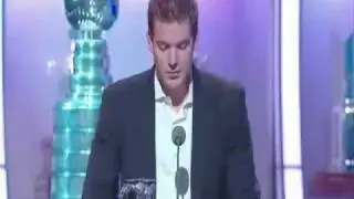 Steve Mason wins the Calder Trophy at the 2009 NHL Awards