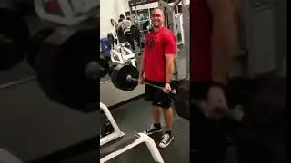 Smiling Deadlift with 495 lbs - Chris from UpYourMax