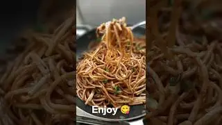 Street style noodles 😍😍 #streetfood