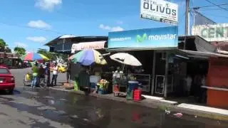 Cruzando la frontera entre Panam&aacute; y Costa Rica por el Paso Canoas