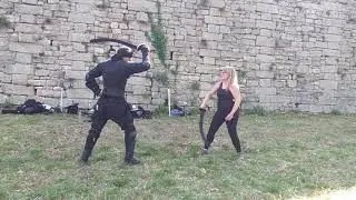 Ecole chevaleresque  Le&ccedil;on de sabre
