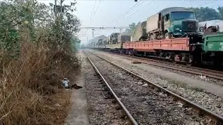 DDU WAG7 with military train
