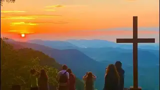 Sunrise at Pretty Place Chapel #prettyplace #sunrise #mountainchurch #symmeschapel #campgreenville