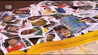 Panini-Bild-Sammler João Camilo | Euromaxx - Faszination Fußball