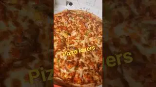 pizza lovers 😋 uk#foryou #viral #uk #pakistan #food #india #shorts #pizza #chips