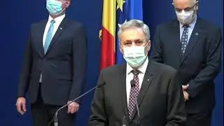 Cum gesticulează Bogdan Despescu &icirc;n timp ce ministrul Vela anunță Ziua Z