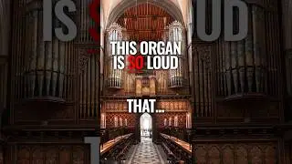 I've NEVER heard an organ THIS LOUD before