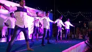 Best Standing Comedy Dance, #Navratri 2016, mix songs. 😎