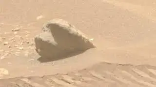Mars Rover 4K-PP16 in a New Light Mars Sol 912 VD17