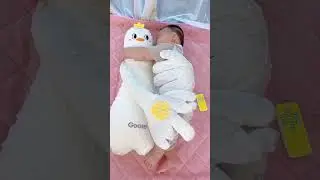 Comforting Clapping Toy to Soothe Your Baby to Sleep #baby #babyessentials #babymusthaves